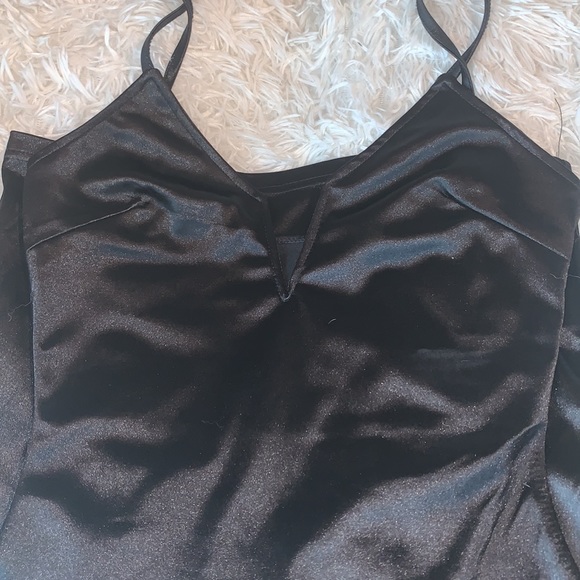 Black dress - Picture 4 of 4